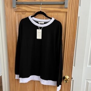 Fantaslook Thread Black and White Crewneck Top